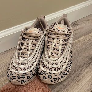 Nike leopard air max!